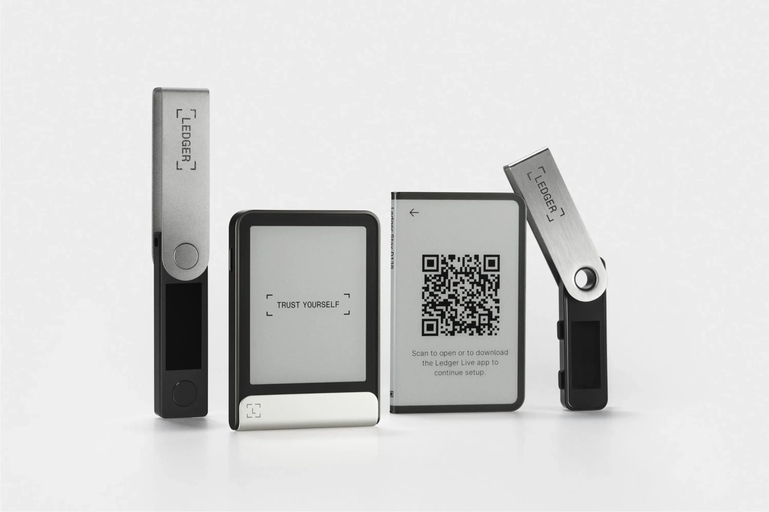 کیف پول سخت افزاری لجر فلکس Ledger Flex لجر استکس Ledger Stax لجر نانو اس پلاس Ledger Nano S Plus لجر نانو ایکس Ledger Nano X