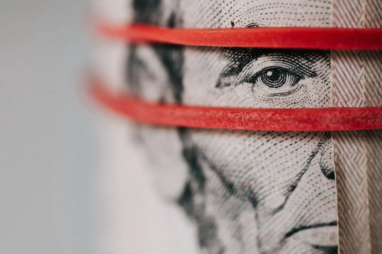 رد فلگ در ارز دیجیتال Red flag