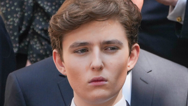 معرفی رمزارز Barron Trump (BARRON)