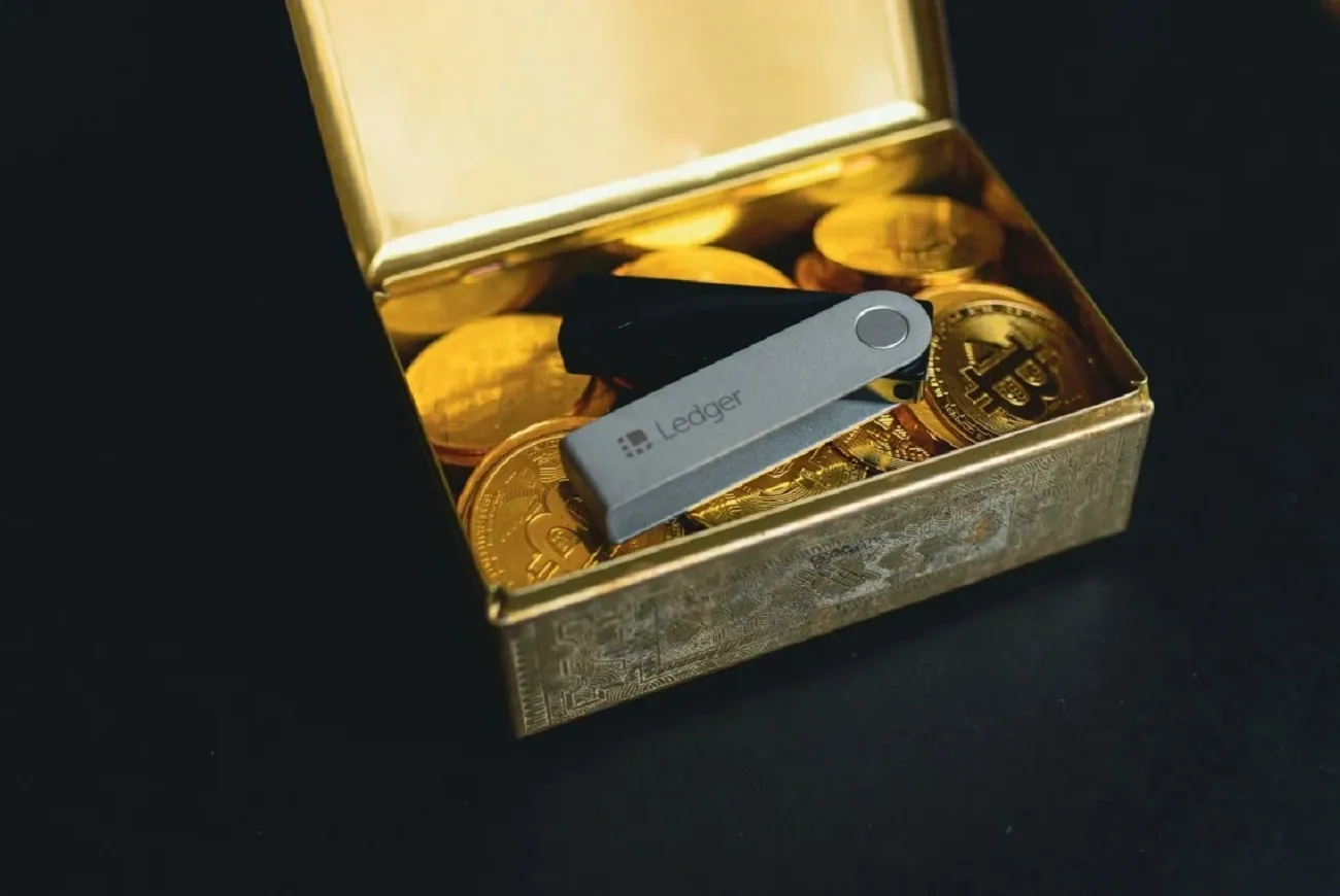 لجر ledger لجر سینک Ledger Sync کیف پول سخت افزاری لجر